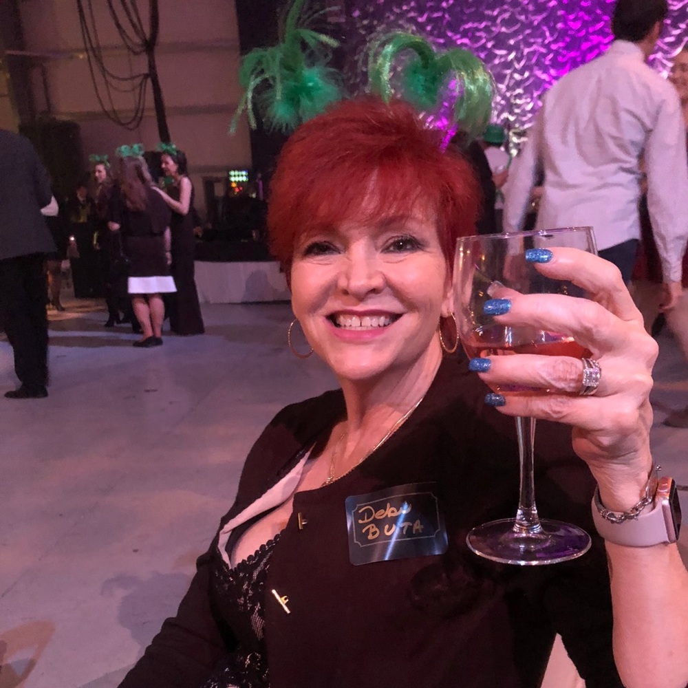 Meet your Posher, Debi